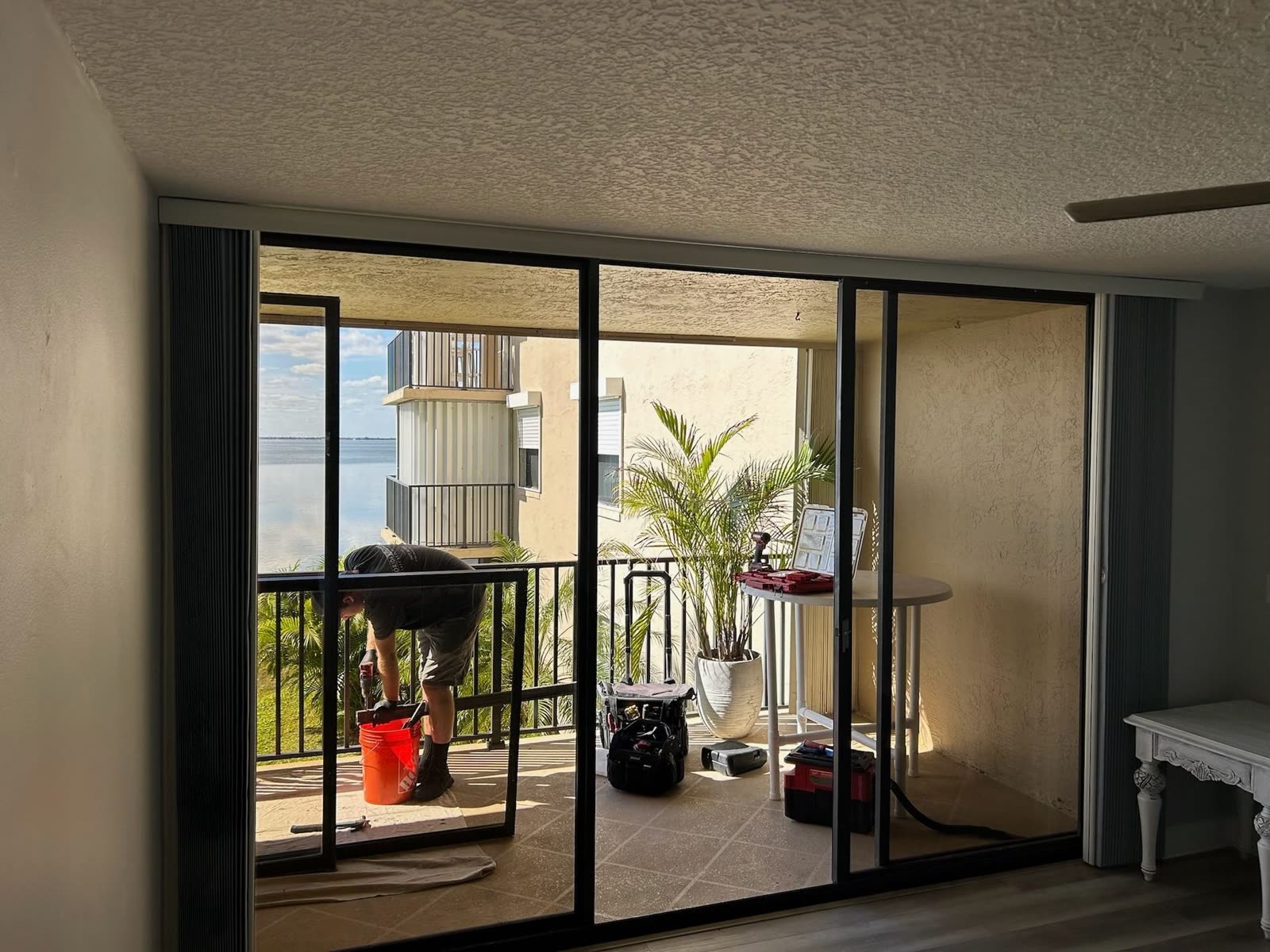 How to Find Reliable Sliding Glass Door Repair in Melbourne, FL