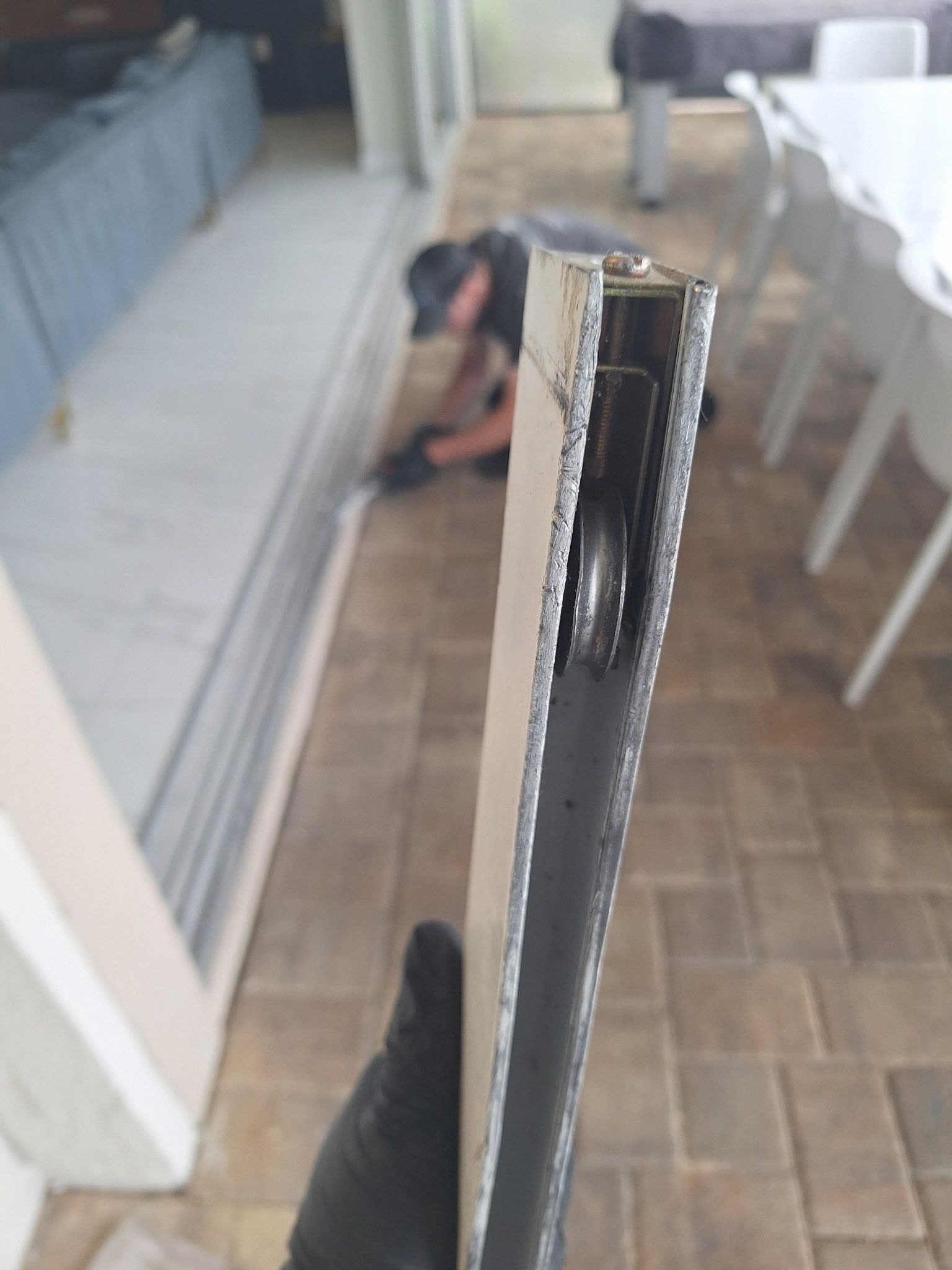It’s Time to Replace Your Sliding Glass Door Wheels in Orlando